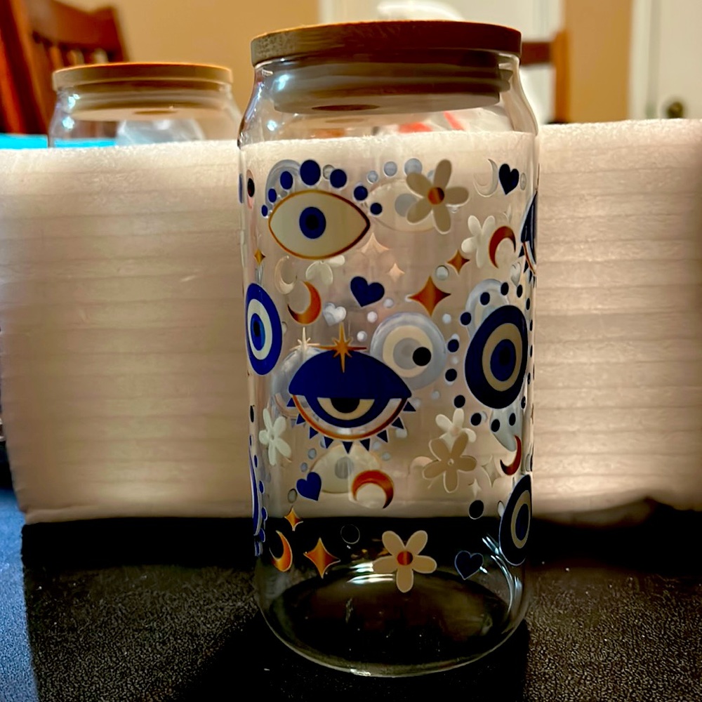 Glass cup